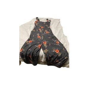 Soprano floral romper size L